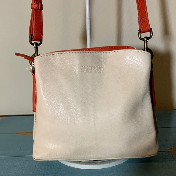 NWT American Leather Co. Cream and Red Crossbody Bag - Picture 1 of 10